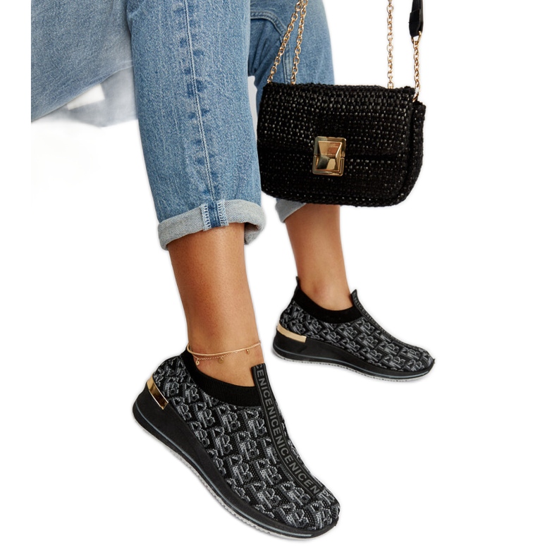 Mustat ja harmaat Slip On Tartano -kengät