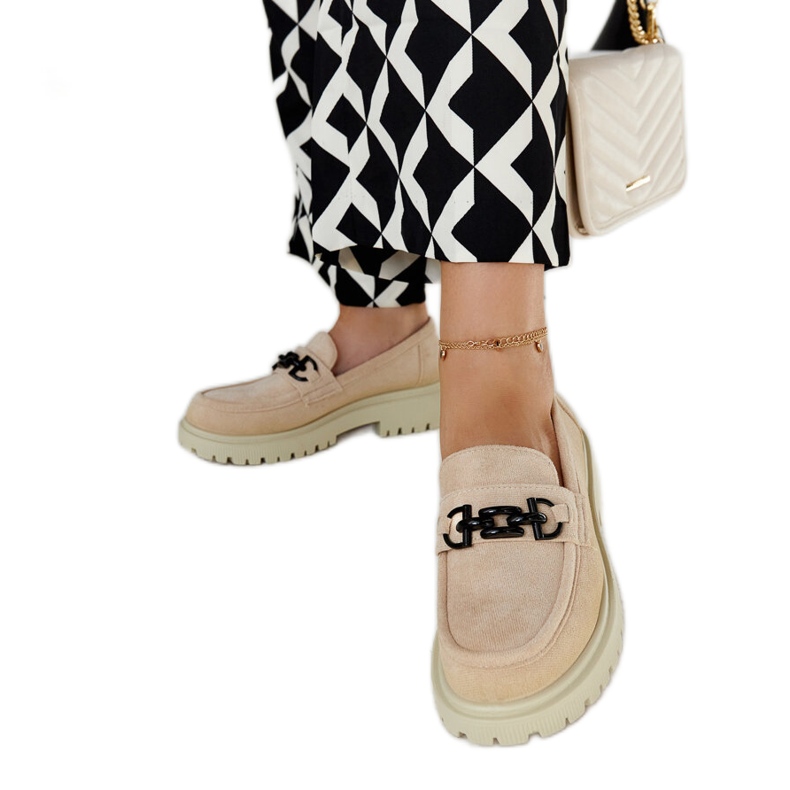 Beiget mokkanahkaat, joissa Lyle-solki