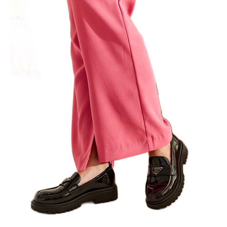 Teri mustat lakatut loaferit