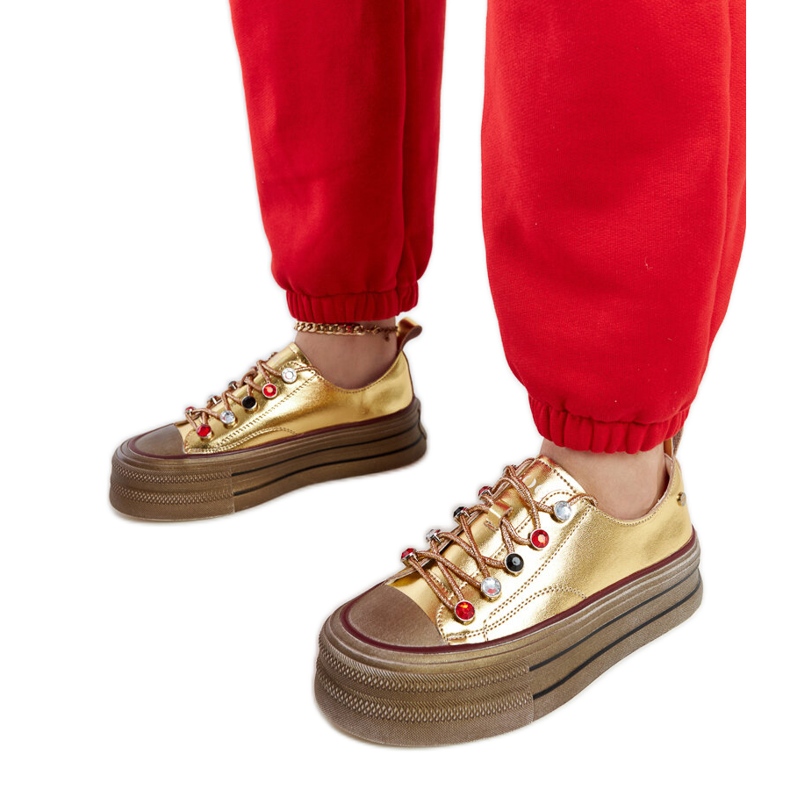 Kultaiset tennarit GOE NN2N4055 alustalla kultainen