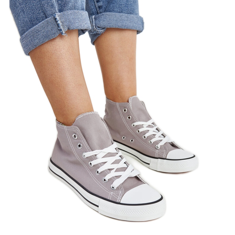 Harmaat Eliska-korkeat lenkkarit