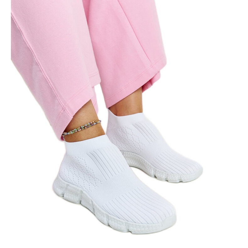 Vaclav-valkoiset kevyet urheilulenkkarit valkoinen