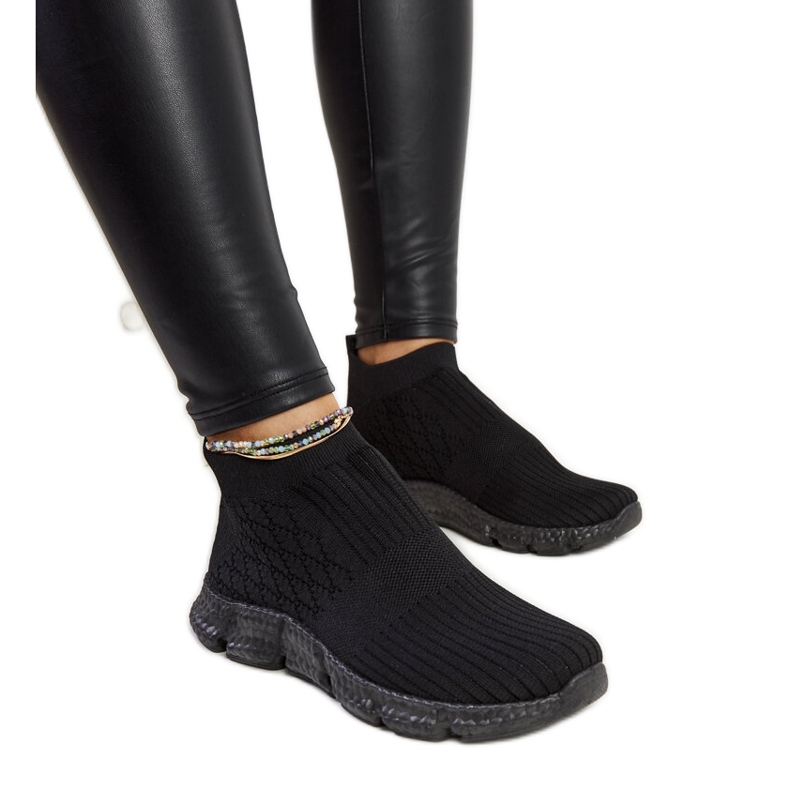 Mustat kevyet Vaclav-urheilulenkkarit