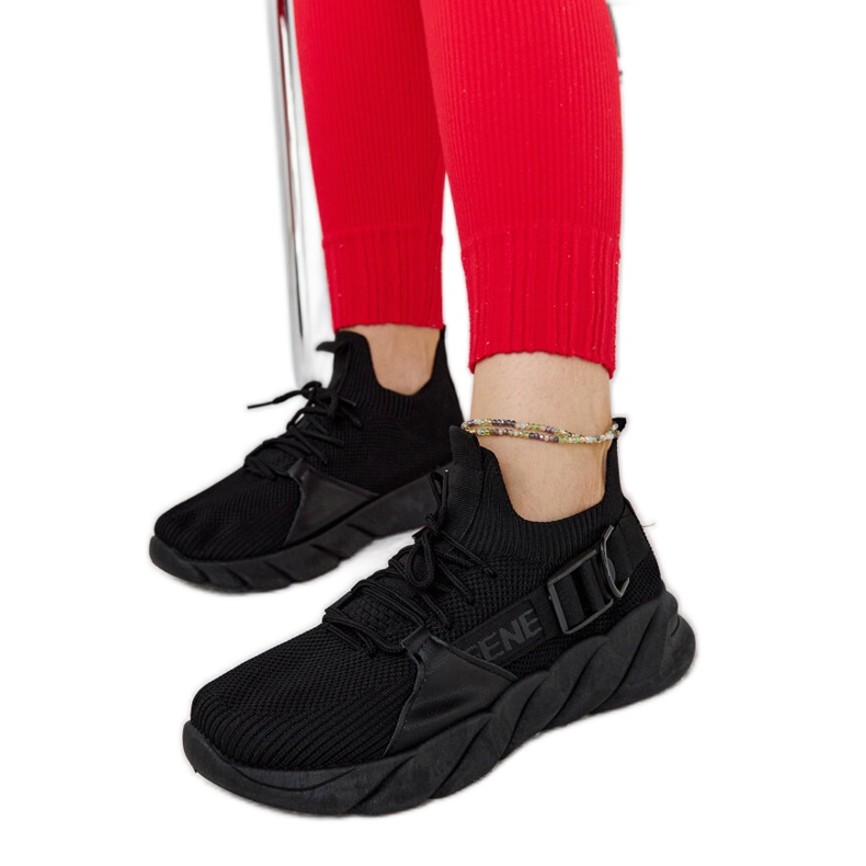 Mustat kevyet Faruz urheilulenkkarit