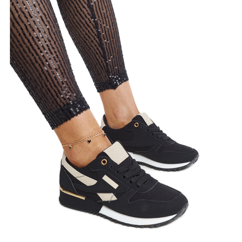 Mustat Rosilda alustalenkkarit