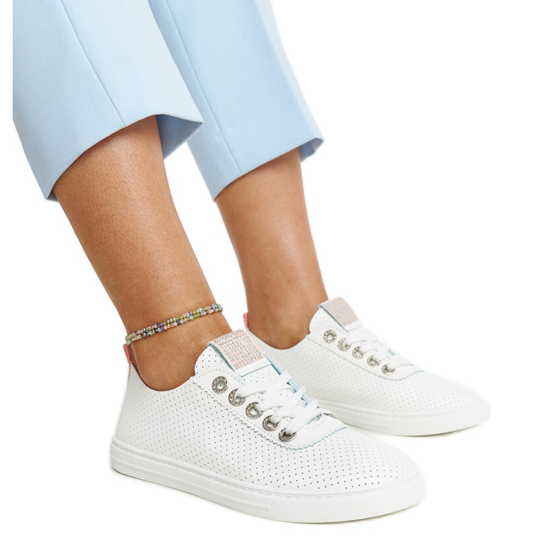 Anbarinin valkoiset ekologiset lenkkarit valkoinen