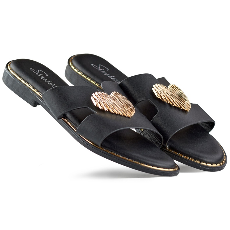 Mustat naisten tossut koristeellisella sydämellä