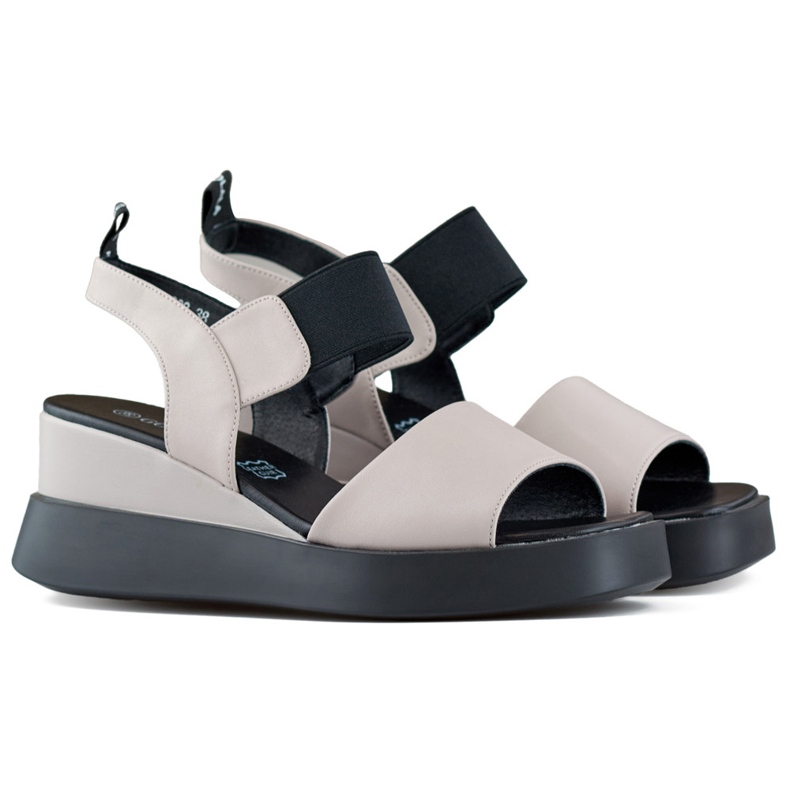 Naisten nahkaiset kiila sandaalit kuminauhalla beige