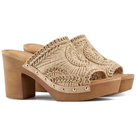 Pitsibeiget naisten varvastossut, joissa puuta jäljittelevä pohja