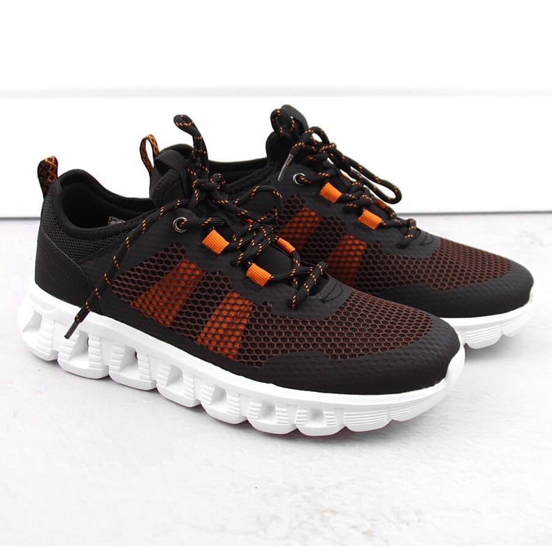 Miesten mustat urheilukengät McKeylor 19830