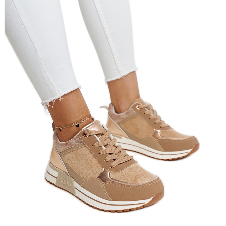 Ruskeat lenkkarit Kerttu-alustalla