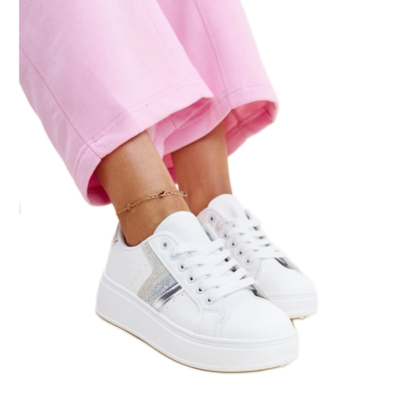 Valkoiset Basmalia lenkkarit valkoinen