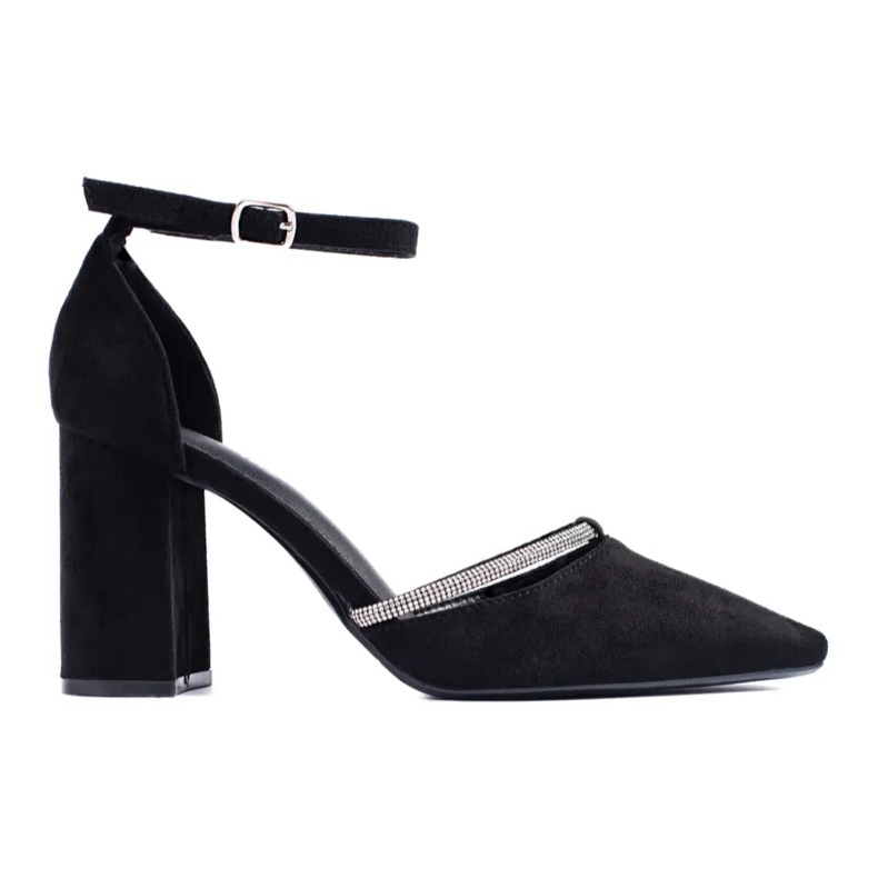 Mustat mokkanahkaiset korkokengät