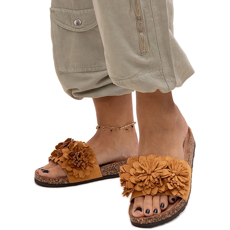 Almidan varvastossut kukilla korkkipohjassa ruskea