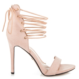 Ideal Shoes Sidotut sandaalit korkokengissä ruskea