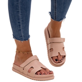 Kassiksen beigenväriset tarranauhalliset varvastossut