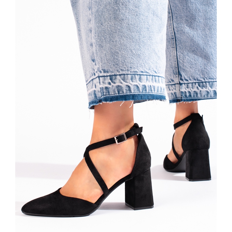 Sergio Leonen mokkanahkaiset mustat naisten pumput