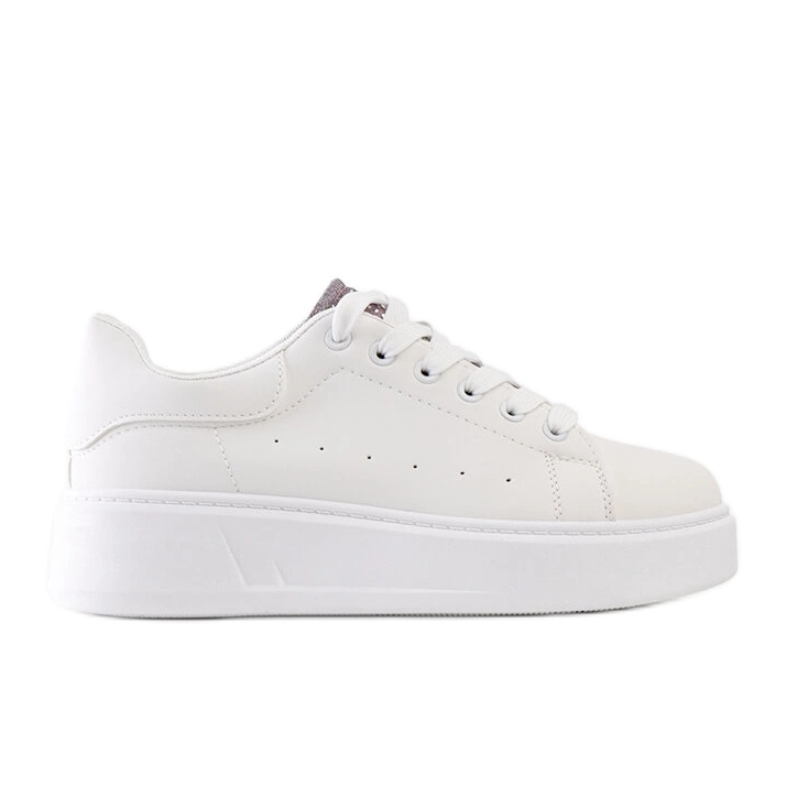 Valkoiset lenkkarit silmiinpistävällä Asmait-koristeella valkoinen