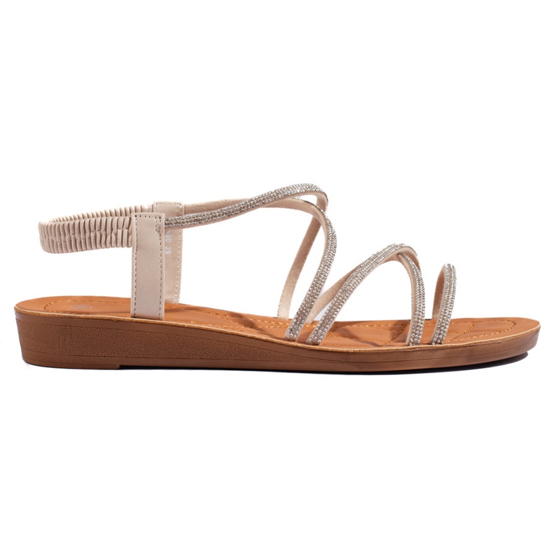 Beige-sandaalit strassikivillä
