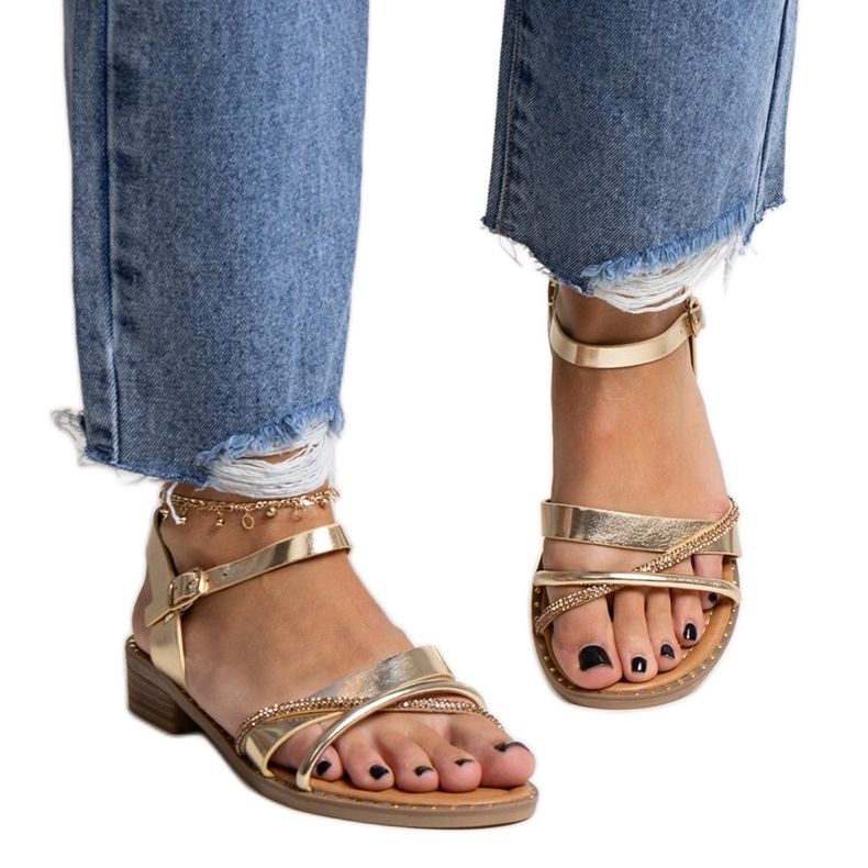 Kullanväriset korkeakorkoiset sandaalit Elanoria-kuutiozirkonioilla kultainen