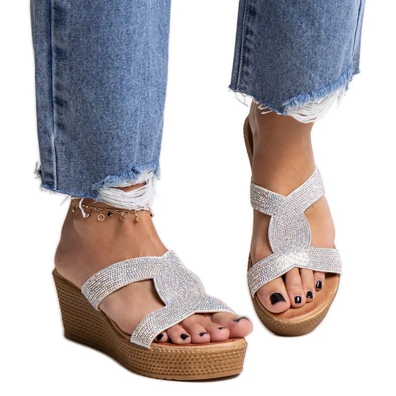 Hopeiset kiilamuulit Antuanet-zirkoneilla hopea