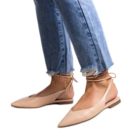 Sidotut beige-balettitassut Batra-eko-nahasta