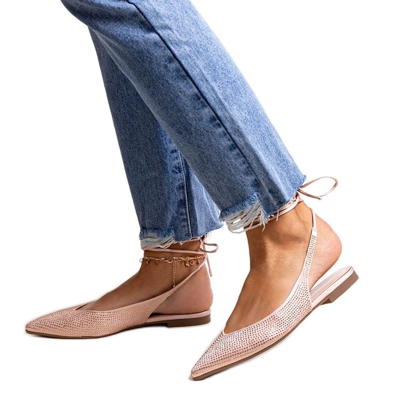 Tyylikkäät nauhalliset vaaleanpunaiset balettiasut strassikivillä vaaleanpunainen