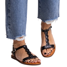 Mustat Amaranthin tasaiset sandaalit Mustat Amaranthin tasaiset sandaalit