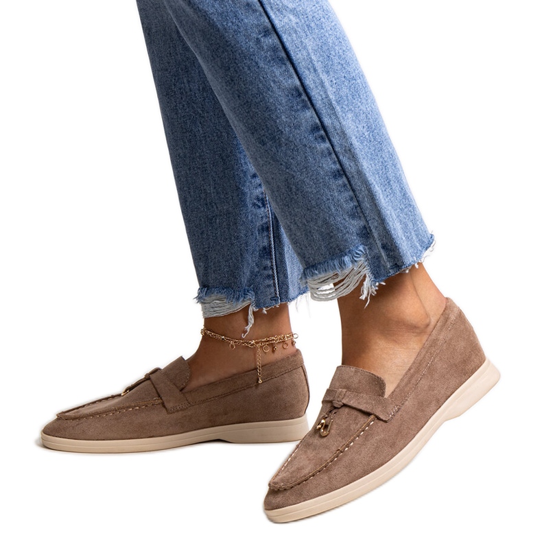 Fioranon tummanruskeat mokasiinit metalliriipuksella beige