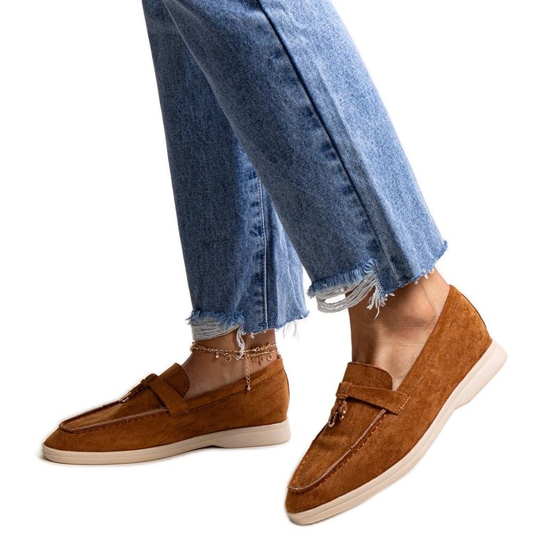 Fioranon ruskeat mokasiinit metalliriipuksella