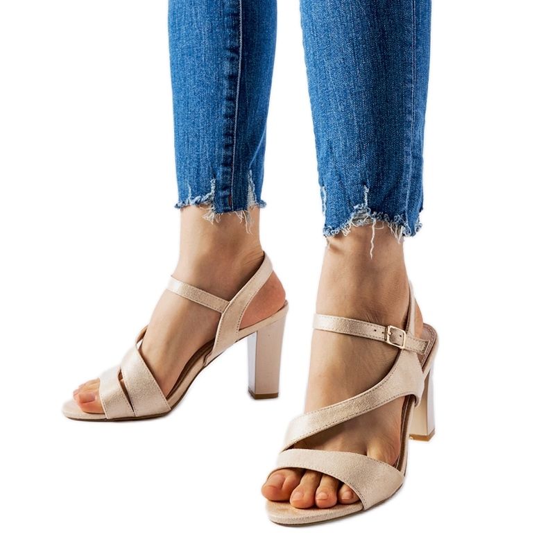 Murdockin beige korkokengät sandaalit