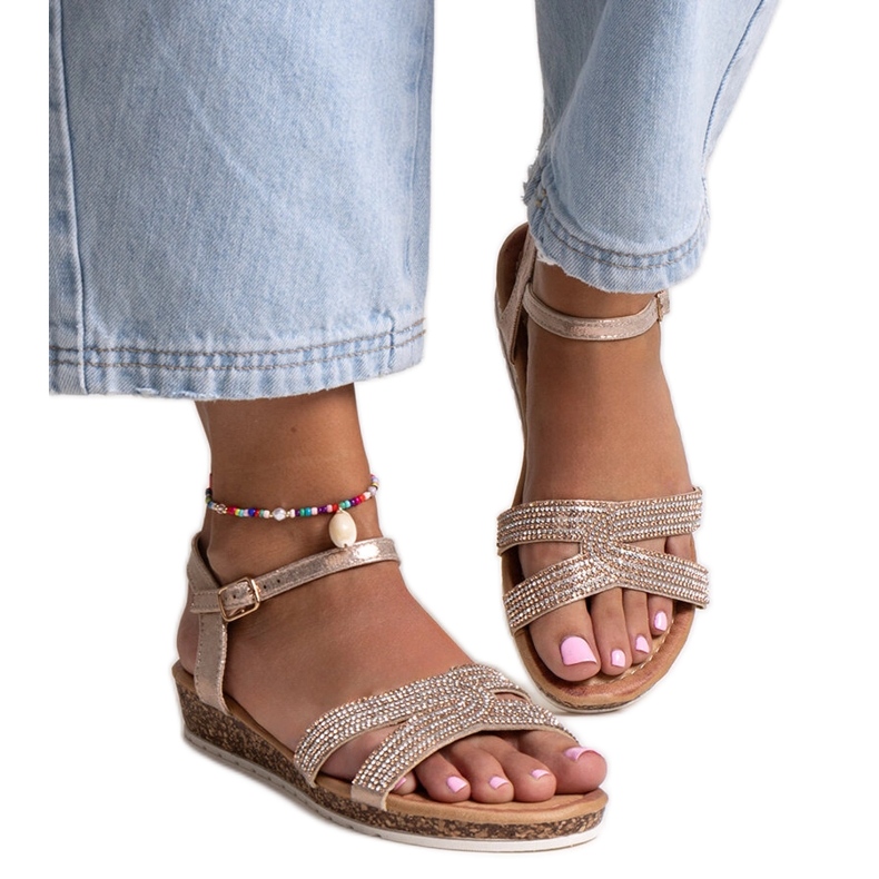 Saila samppanja matalakiila sandaalit kultainen