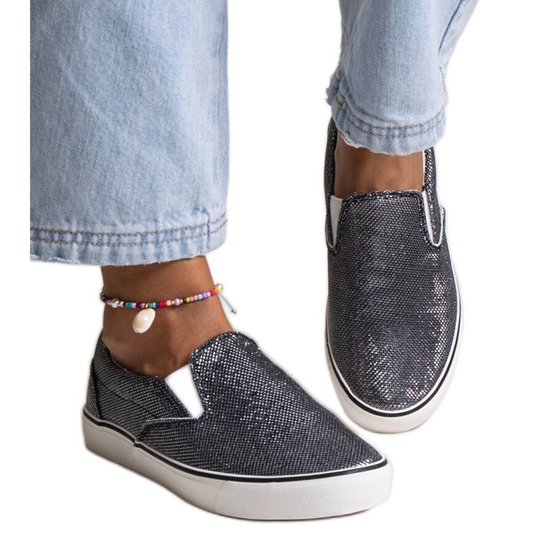 Mustat kiiltävät Lublubah lenkkarit