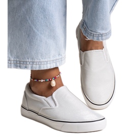 Valkoiset kiiltävät Lublubah lenkkarit valkoinen