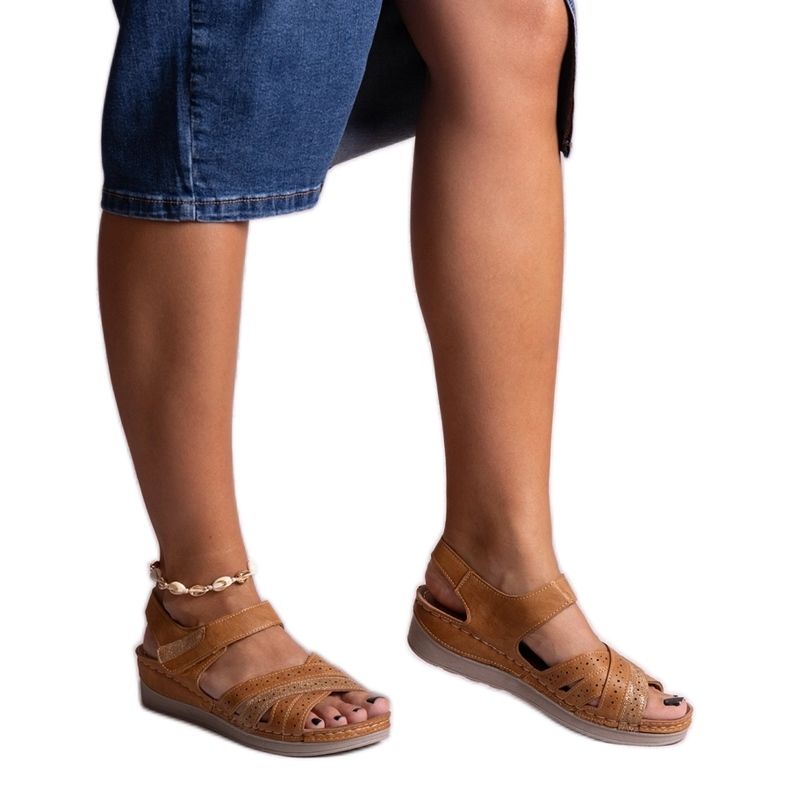 Ruskeat Areja matalat sandaalit