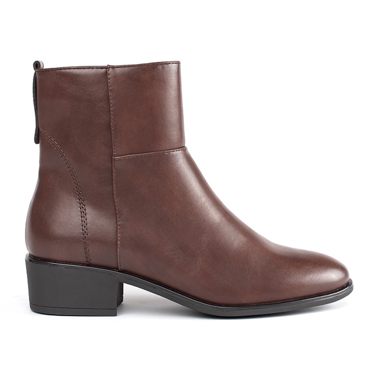 Sergio Leonen ruskeat nahkanilkkurit