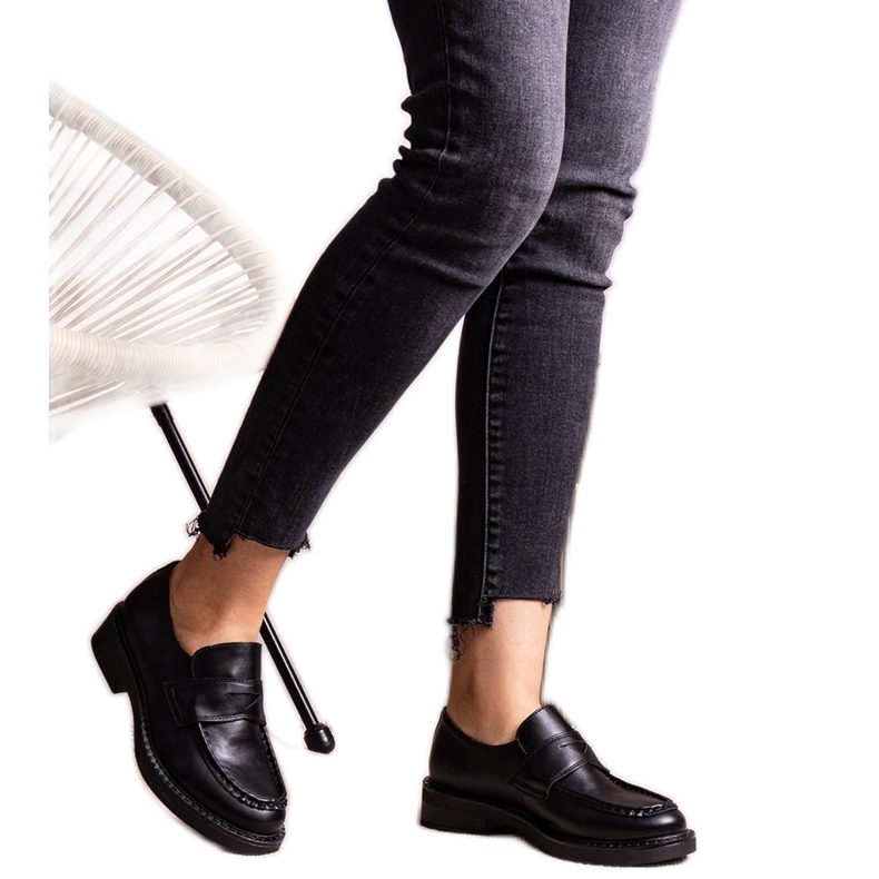 Mustat tyylikkäät Élodie-loaferit