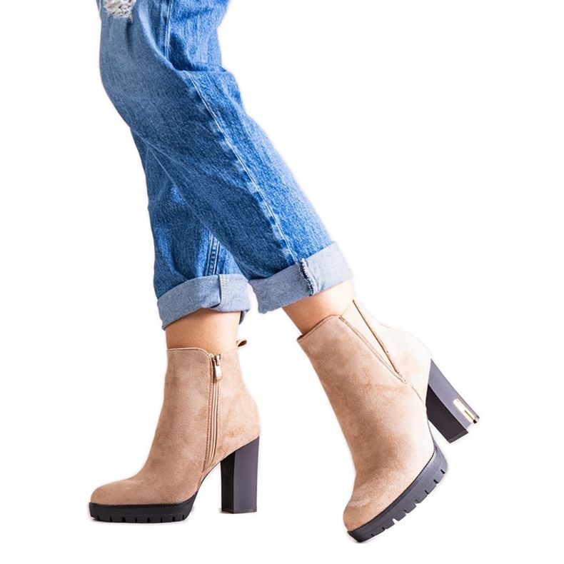 Hayetin beige-nilkkurit strassit