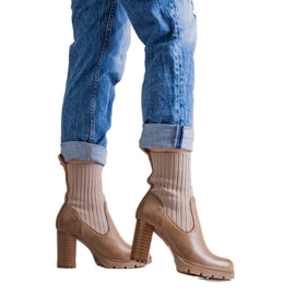 Tumman beigenväriset nilkkurit Aseran ekonahasta