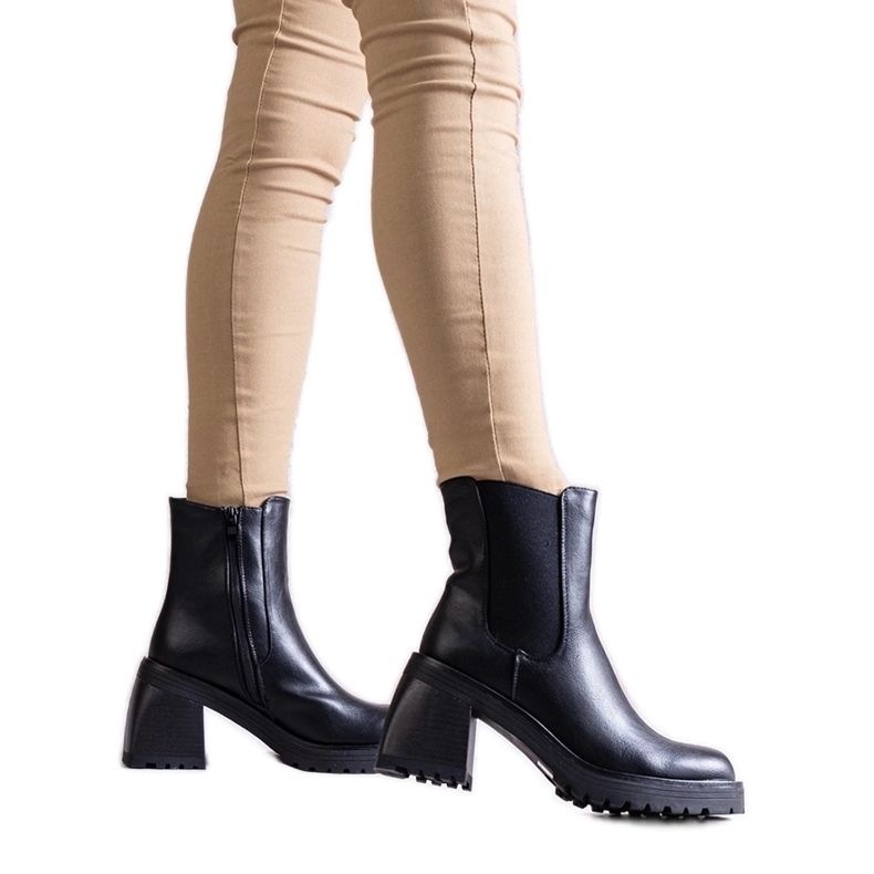 Mustat naisten nilkkurit Ariane ekonahasta