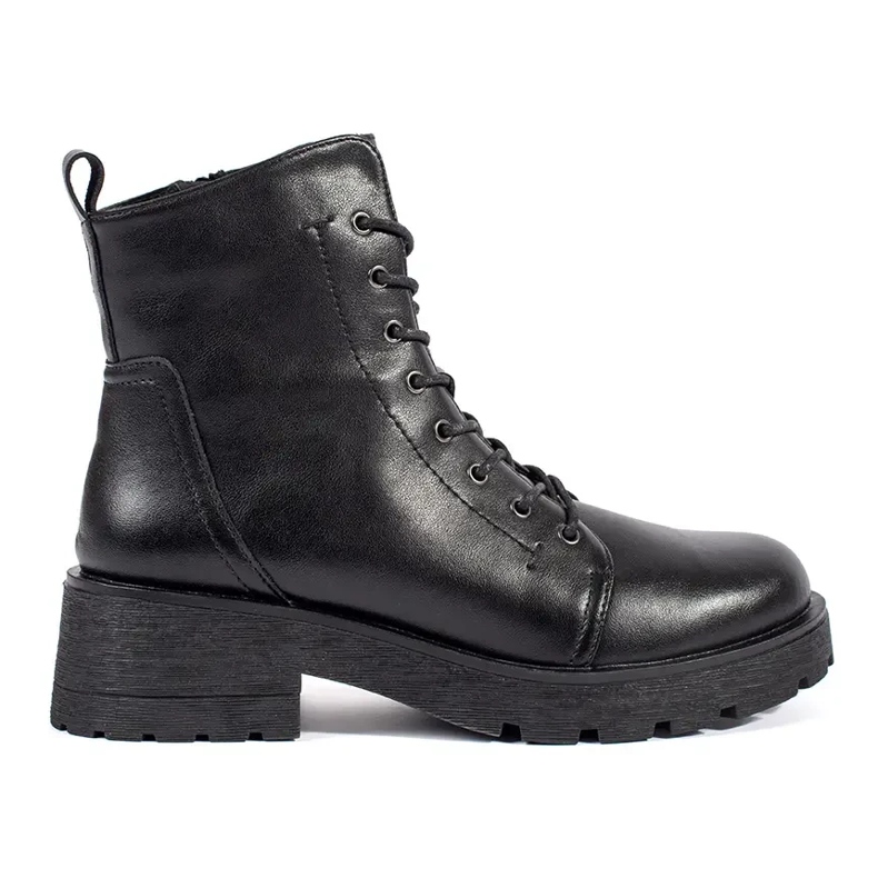 Sergio Leonen mustat nahkaiset nilkkurit paksulla pohjalla