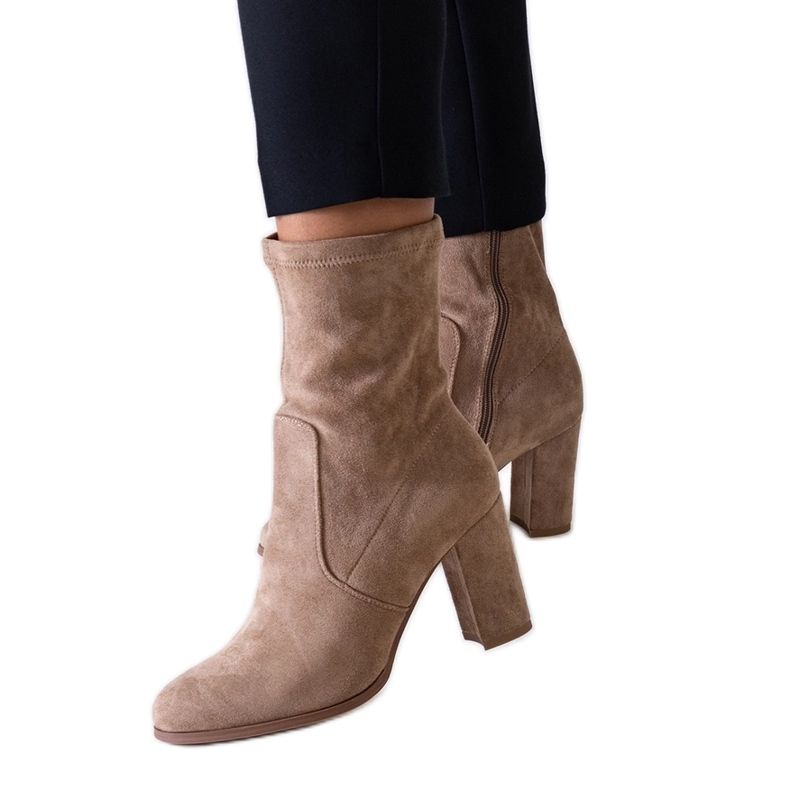 Hanerin beigenväriset korkeakorkoiset nilkkurit ekologisesta mokkasta