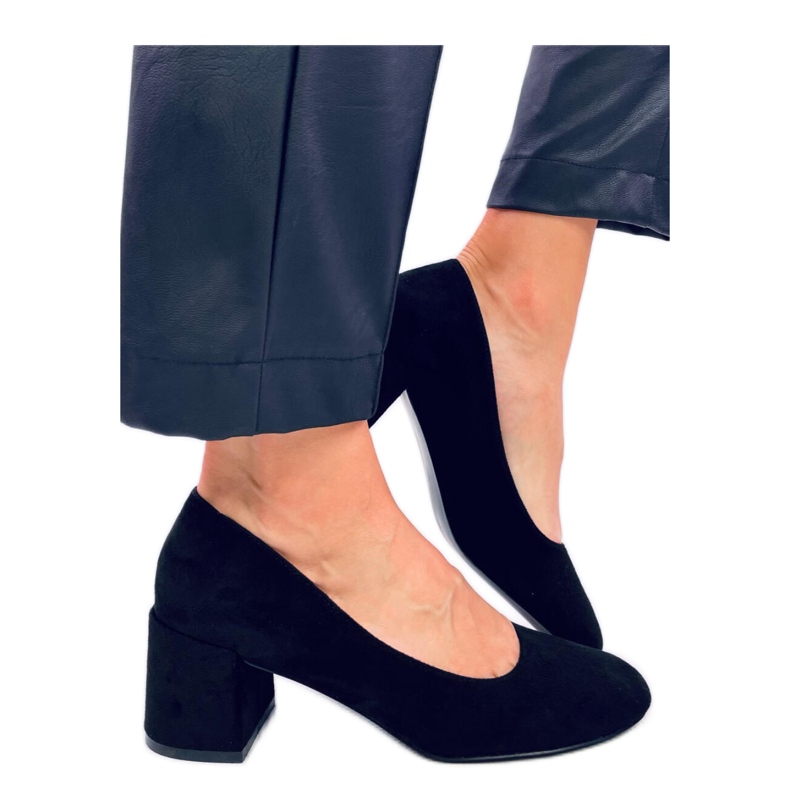 Fredette Black mukavat kantapääpumput musta