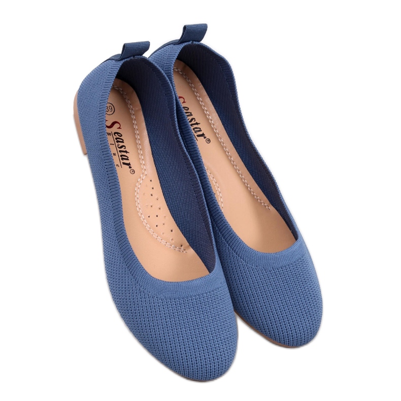 Siniset sukkabalerinat sininen