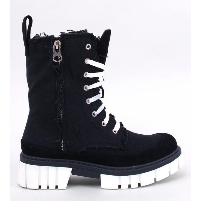 Vaugh Black canvas -nilkkurit suojalla - Inello musta