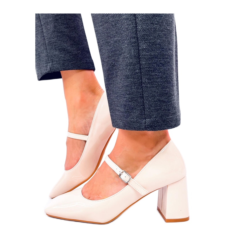 Maddoi Beige patentoidut korkokengät - Inello