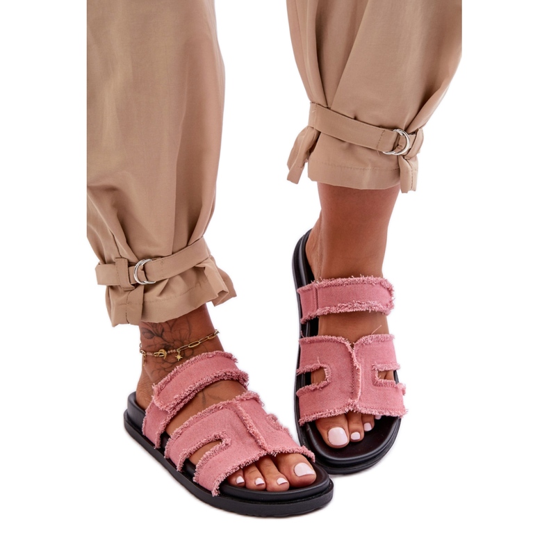 Klassiset naisten tossut vaaleanpunaisesta kankaasta vaaleanpunainen