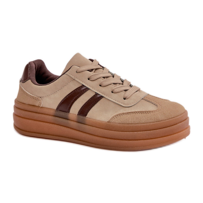 Ruskeat alustan urheilukengät