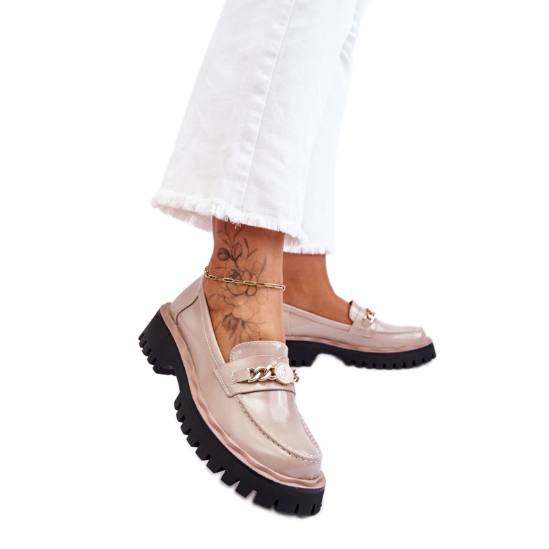 Patenttibeiget alustahousut