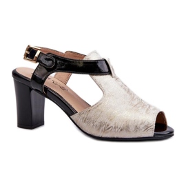 Step in style Sandaalit Malli Queenmarie ASA228-3 Kulta/Musta - Tyylikkäästi keltainen